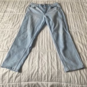 Hollister light wash mom jeans